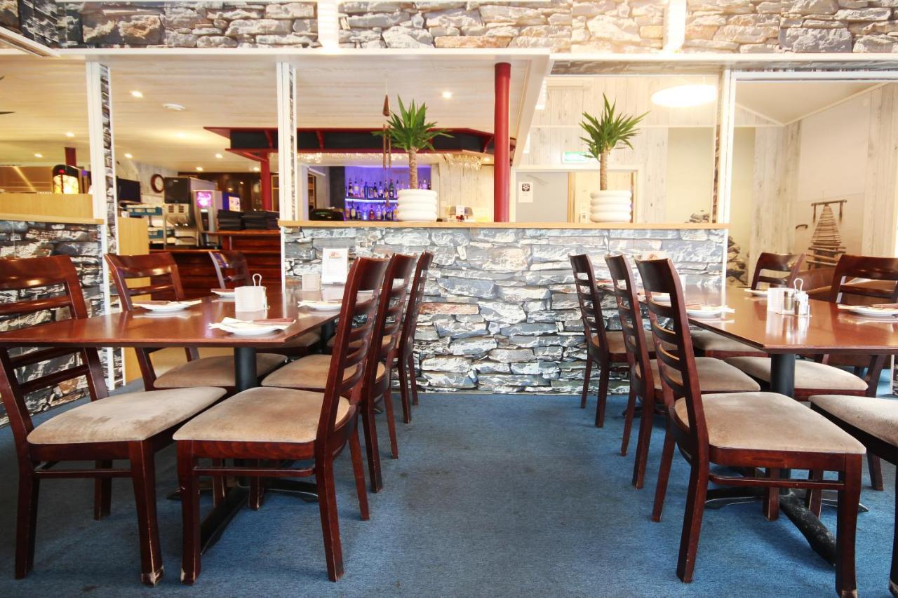 Отель Napoli Resturant & As 3*